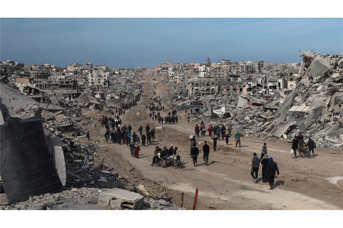 Zwangsumsiedlung? Weißes Haus weicht Fragen zu Gaza aus Aus dem Gazastreifen könne eine "Riviera des Nahen Ostens" werden, schwärmte Trump. (Archivbild)