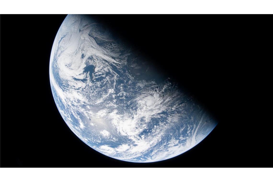 Aus der "Orion"-Kapsel machen die "Artemis 2"-Astronauten immer wieder Fotos von der Erde.