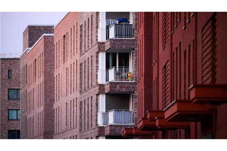 Aus Sorge um die Konjunktur halten sich gerade Geringverdiener am Immobilienmarkt zurück. (Symbolbild)