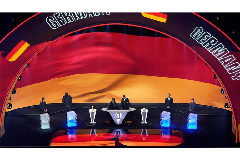 Auslosung der Gruppen: Co-Gastgeber Mexiko und Südafrika bestreiten im kommenden Jahr das Eröffnungsspiel der Fußball-Weltmeisterschaft.