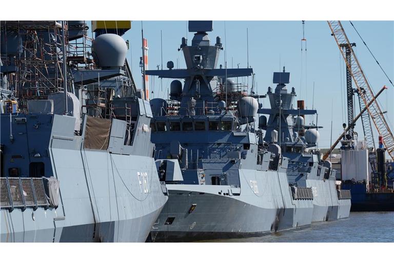 Ausschlaggebend für die vollstreckten Haftbefehle sei eine versuchte Sabotagehandlung an der Korvette "Köln" gewesen, heißt es. (Archivbild)