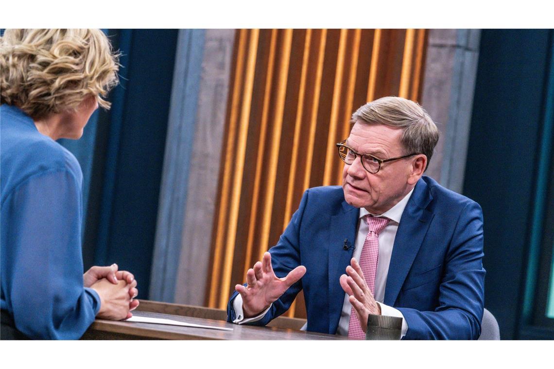 „Drohnenabwehr – da müssen wir Gas geben“ Außenminister Johann Wadephul bei Caren Miosga.