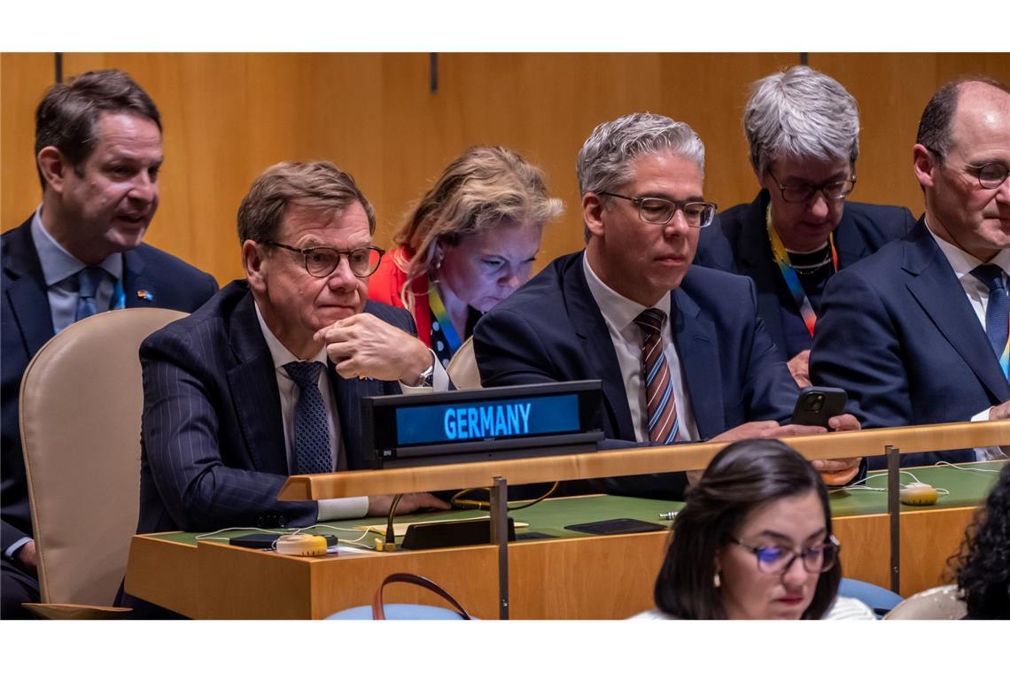 Außenminister Johann Wadephul (l., CDU), ist seit Freitag in New York, um für die deutsche Kandidatur für den UN-Sicherheitsrat zu werben.