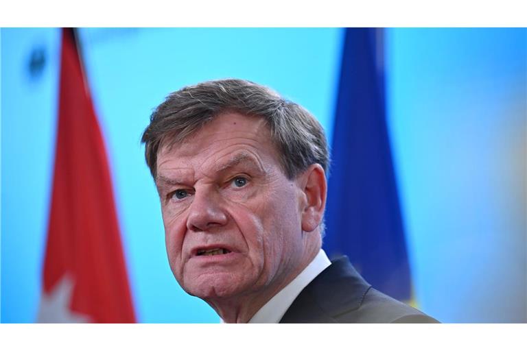 Außenminister Wadephul sucht das Gespräch mit der iranischen Regierung.