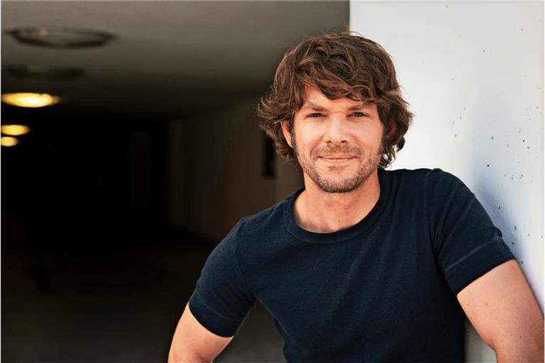 Autor Steffen Schroeder.