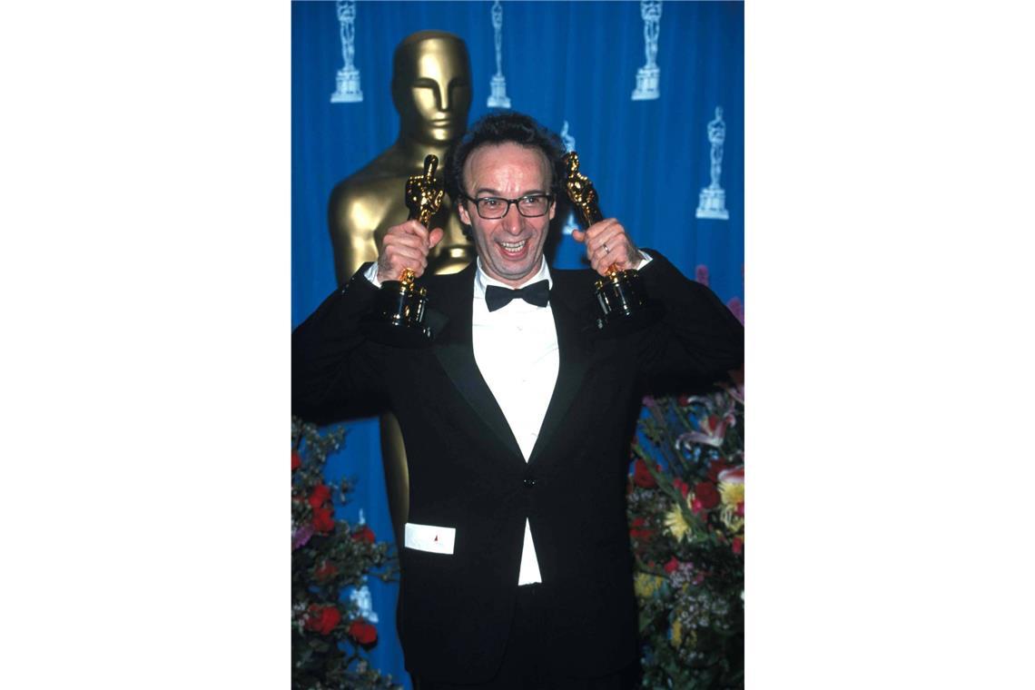Diese 20 Oscar-Momente sind unvergessen <b>1999:</b> Für die Annalen – seinen enthusiastischen Oscar-Jubel macht dem italienischen Regisseur und Schauspieler Roberto Benigni so schnell keiner nach.