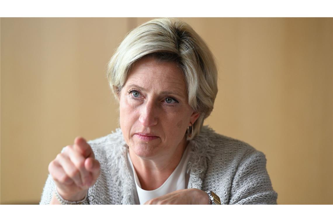 Baden-Württembergs Wirtschaftsministerin Nicole Hoffmeister-Kraut fordert von der EU eine Änderung der Förderrichtlinen.