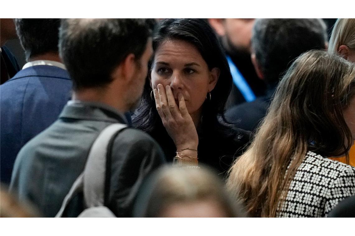 Verrat oder Fortschritt? Klimagipfel endet nach Verlängerung Baerbock übte zum Ende der Klimakonferenz scharfe Kritik an Blockierer-Staaten.