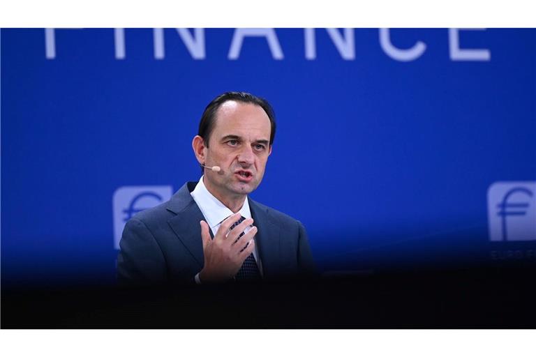 Bafin-Präsident Mark Branson sieht bei offenen Immobilienfonds Risiken für Privatanleger (Archivbild)