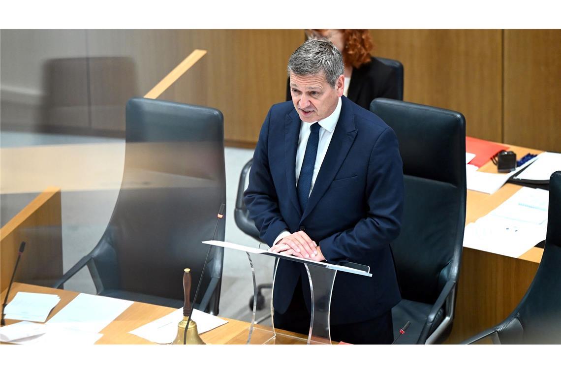 Baldauf appellierte in seiner Rede als Alterspräsident an das Verantwortungsgefühl der Abgeordneten.