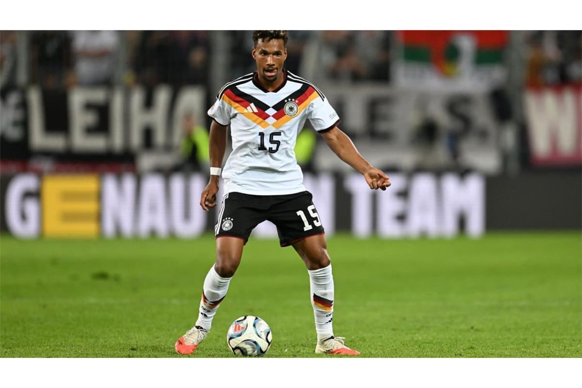 Bambasé Conté (Note 3): Wurde in der 77. Minute für Derry Scherhant eingewechselt. Versuchte es gleich mit einem Dribbling. Und blieb mutig dran.