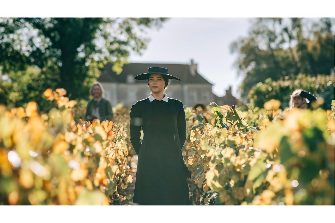 Kein Schampus für Napoleon Barbe-Nicole Clicquot-Ponsardin (Haley Bennett) erbt das Weingut ihres verstorbenen Mannes.