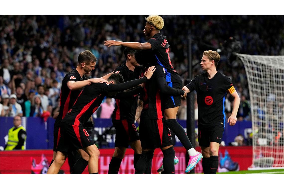 Nach Unfall-Schock: Flick holt Meister-Titel mit Barça Barça feierte den Meistertitel nur gedämpft