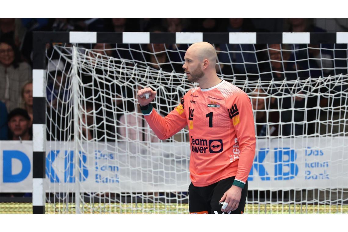 Gegen den Meister auf verlorenem Posten Bart Ravensbergen zeigte sieben Paraden, sein Magdeburger Gegenüber Sergey Hernandez elf.