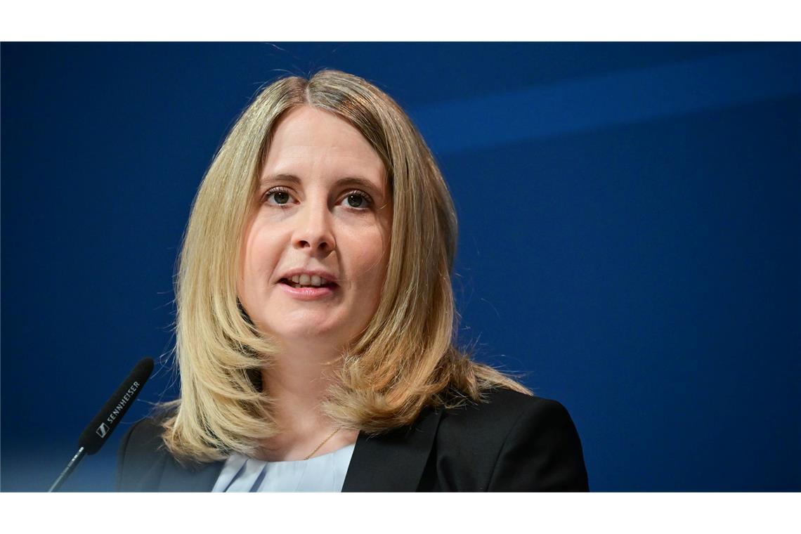 Bauministerin Verena Hubertz will Bauen leichter und billiger machen (Archivbild)