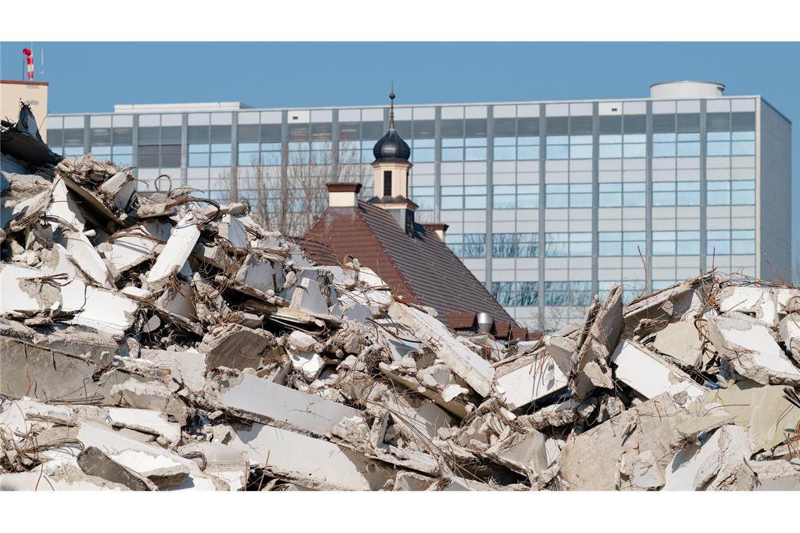 Bauschutt ist einem Gutachten zufolge auch ein wichtiger Rohstoff. (Archivbild)