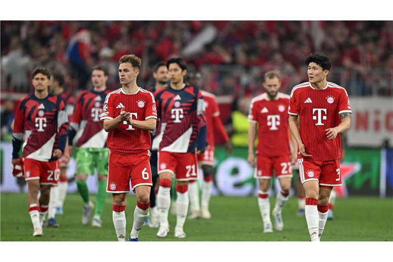 Bayern-Profis nach dem 1:1 gegen Paris.