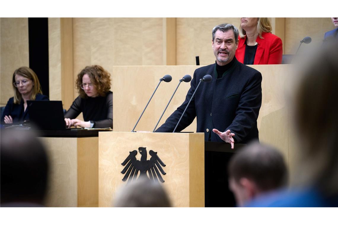 Grundgesetzänderung für Finanzpaket steht Bayerns Ministerpräsident Söder fordert Strukturreformen.