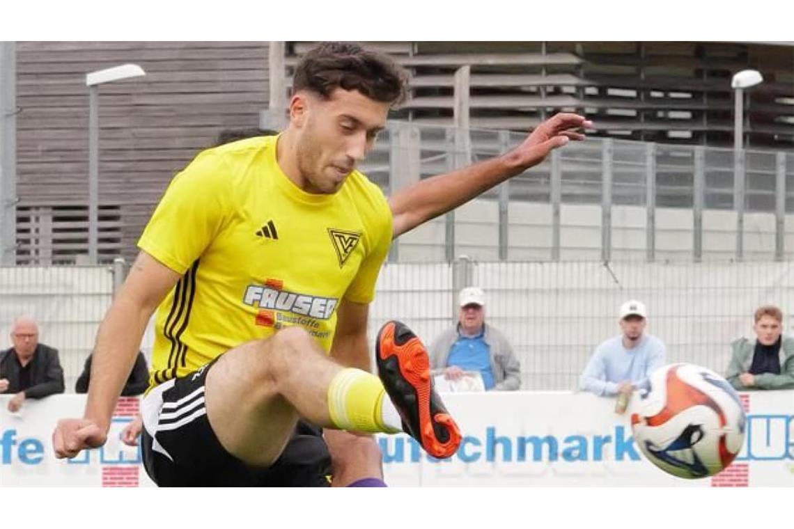 Begegnung mit dem Ex-Verein: Leo Milutinovic, inzwischen FC Esslingen.
