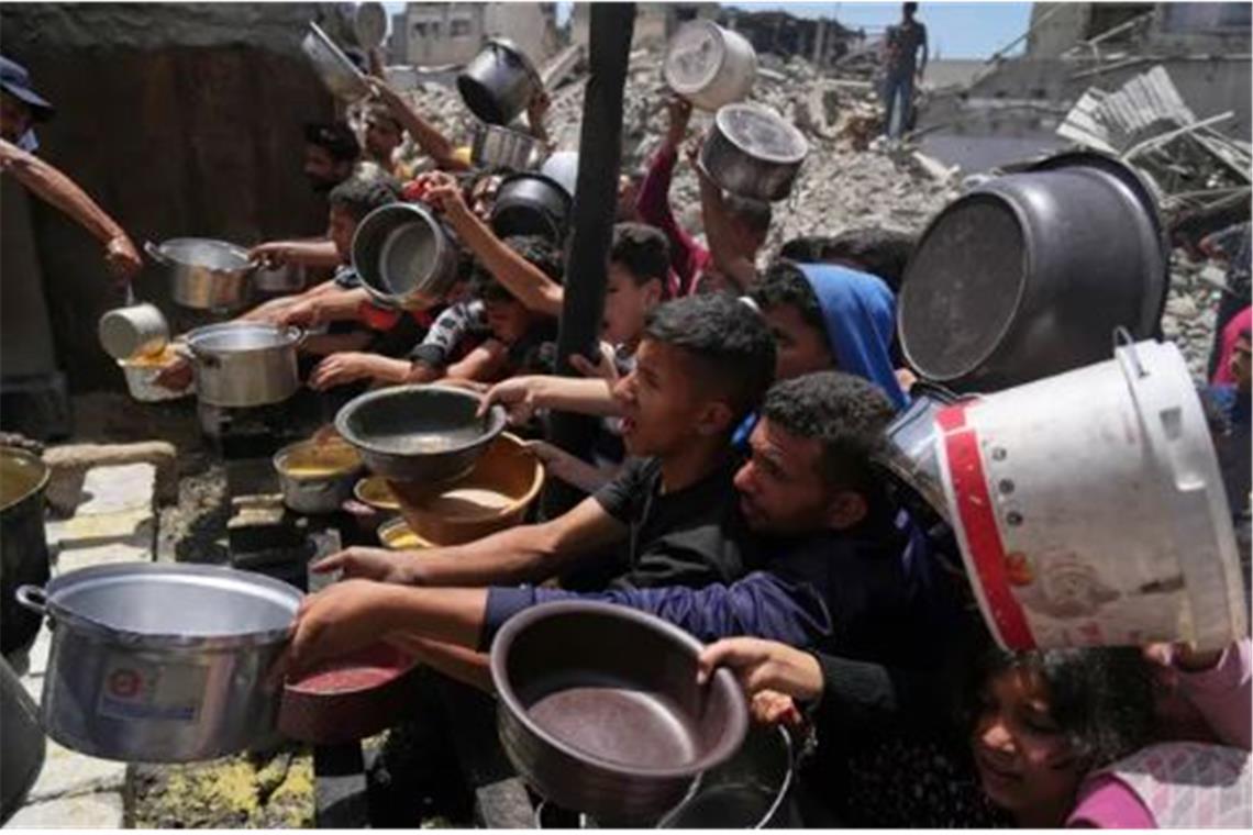 Bei Angriffen der israelischen Armee im Gazastreifen sollen seit dem Morgen rund 60 Palästinenser getötet worden sein (Archivfoto).