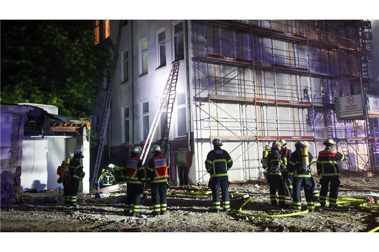 Bei dem Brand in der Nähe des Hamburger Hauptbahnhofs wurden 14 Menschen verletzt.