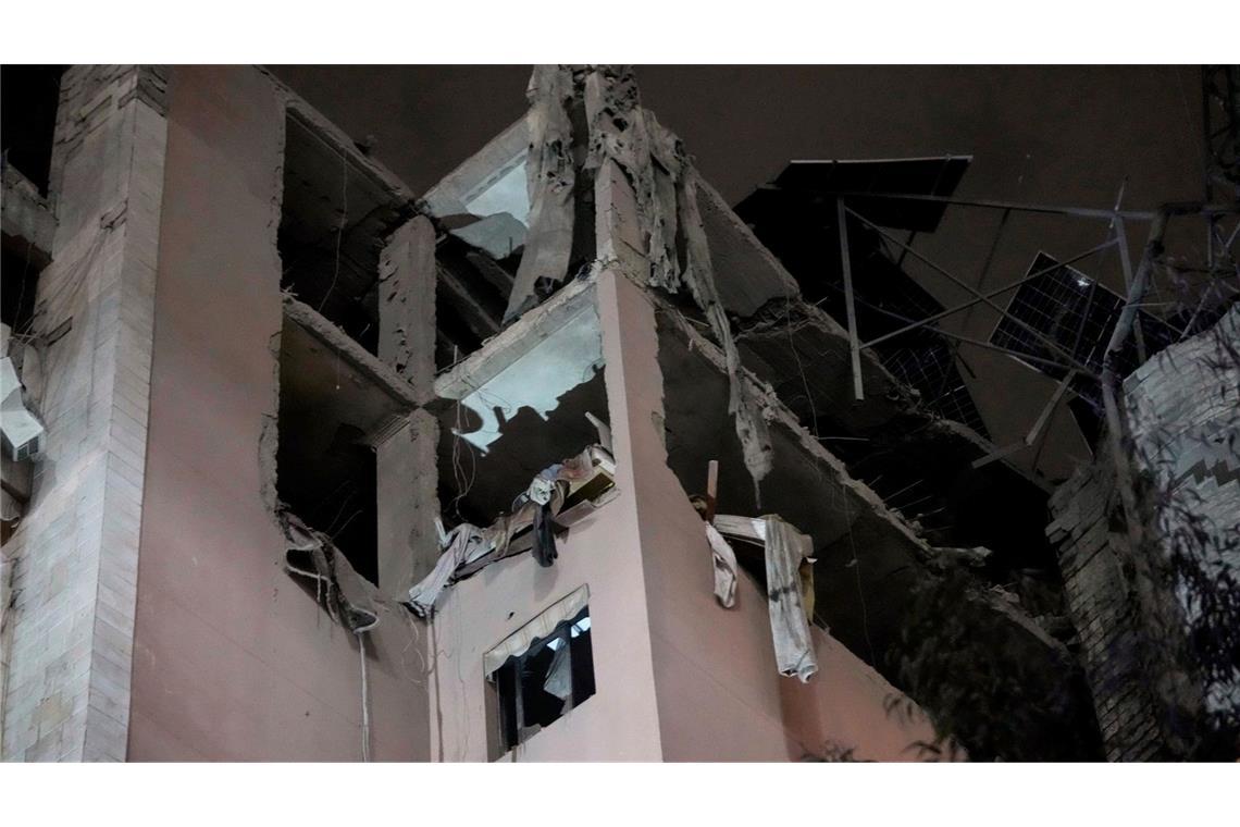 Israelischer Luftangriff im Libanon - UN: Panik in Gaza Bei dem erneuten Luftangriff in einem Vorort Beiruts wurde nach arabischen Berichten ein Wohnhaus getroffen.
