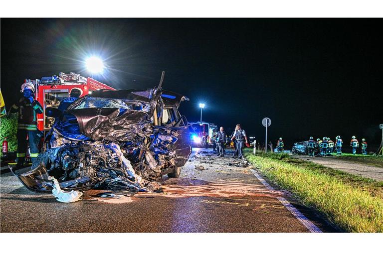 Bei dem Unfall kamen zwei Autofahrer ums Leben.