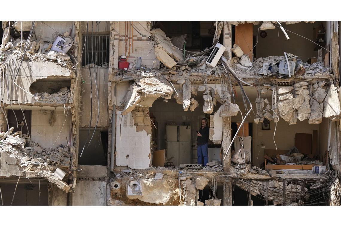 Israels Armee erklärt weitere Hamas-Geisel für tot Bei den Angriffen im Süden sowie im Osten des Landes seit Montagfrüh seien auch 35 Kinder getötet worden. (Archivbild)