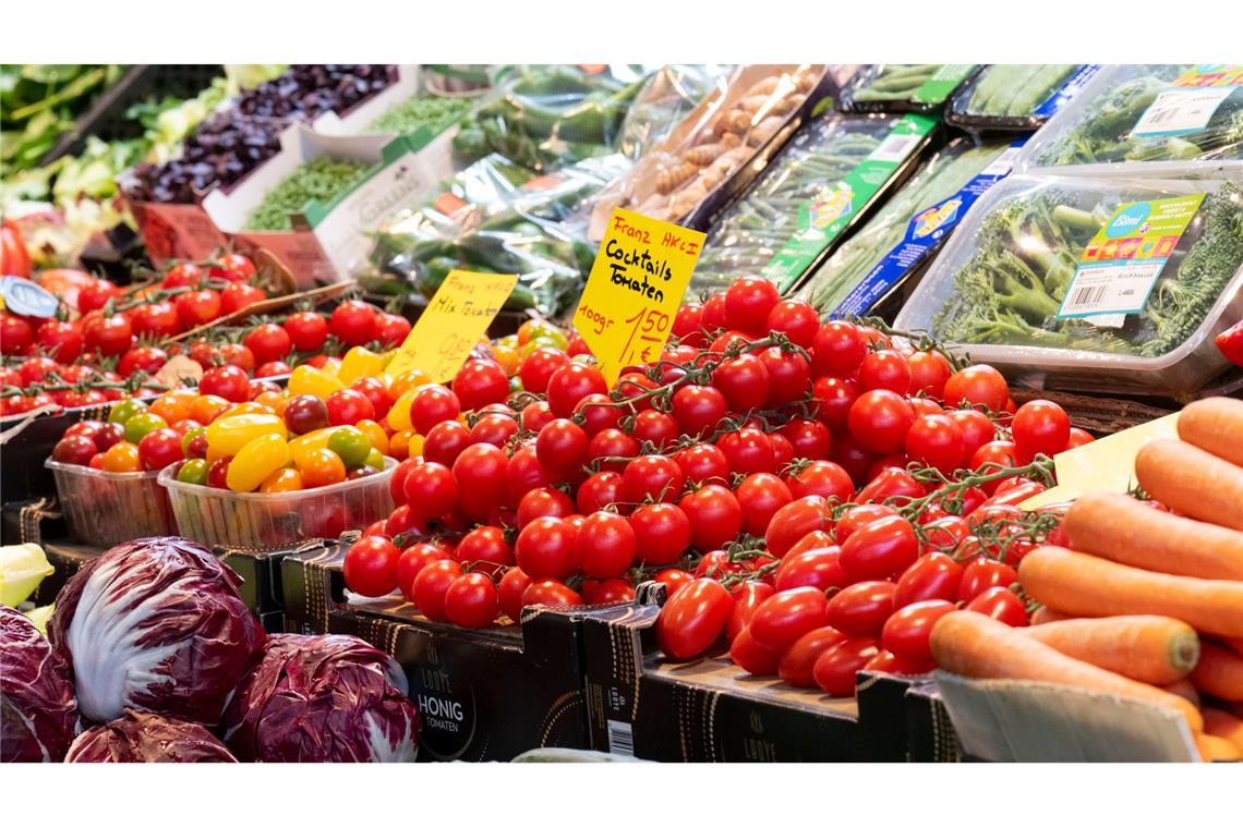 Bei den Lebensmitteln fallen Preissteigerungen für viele Menschen besonders ins Gewicht. (Illustration)