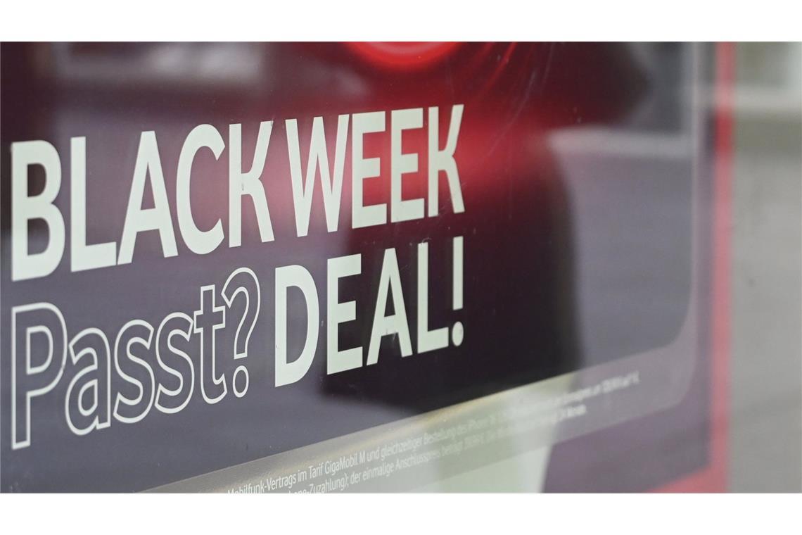 Lohnen sich die Schnäppchen? Bei der Black Week können Kunden sparen.