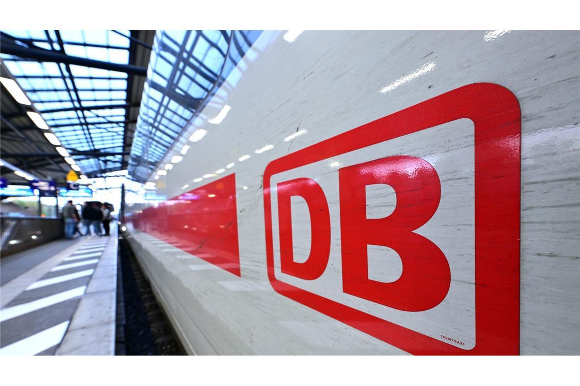 Bahnstrecke zwischen Nürnberg und Erfurt gesperrt Bei der Deutschen Bahn kommt es zu Verzögerungen. (Symbolbild)