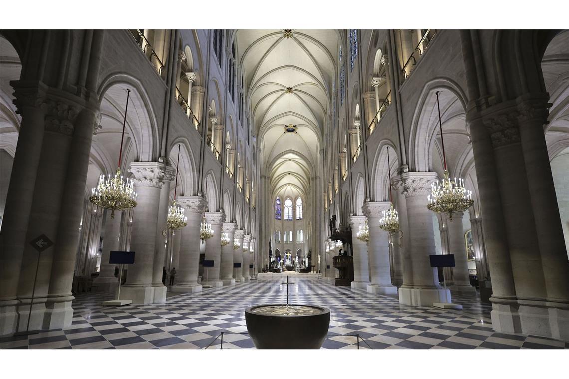 Pariser Kathedrale Notre-Dame öffnet wieder ihre Pforten Bei der festlichen Wiedereröffnung am Samstag nehmen rund 2000 Gäste teil.