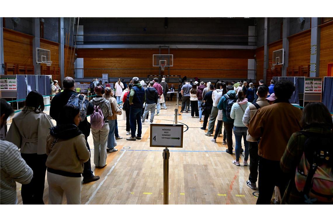 Rekord-Wahlbeteiligung in Ungarn – Orban bangt um Macht