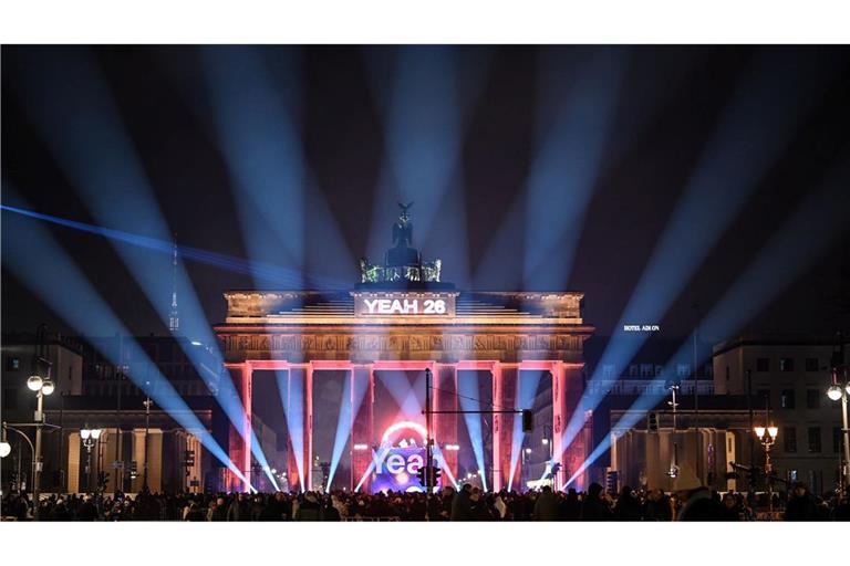 Bei der Silvesterparty am Brandenburger Tor war der Andrang groß.
