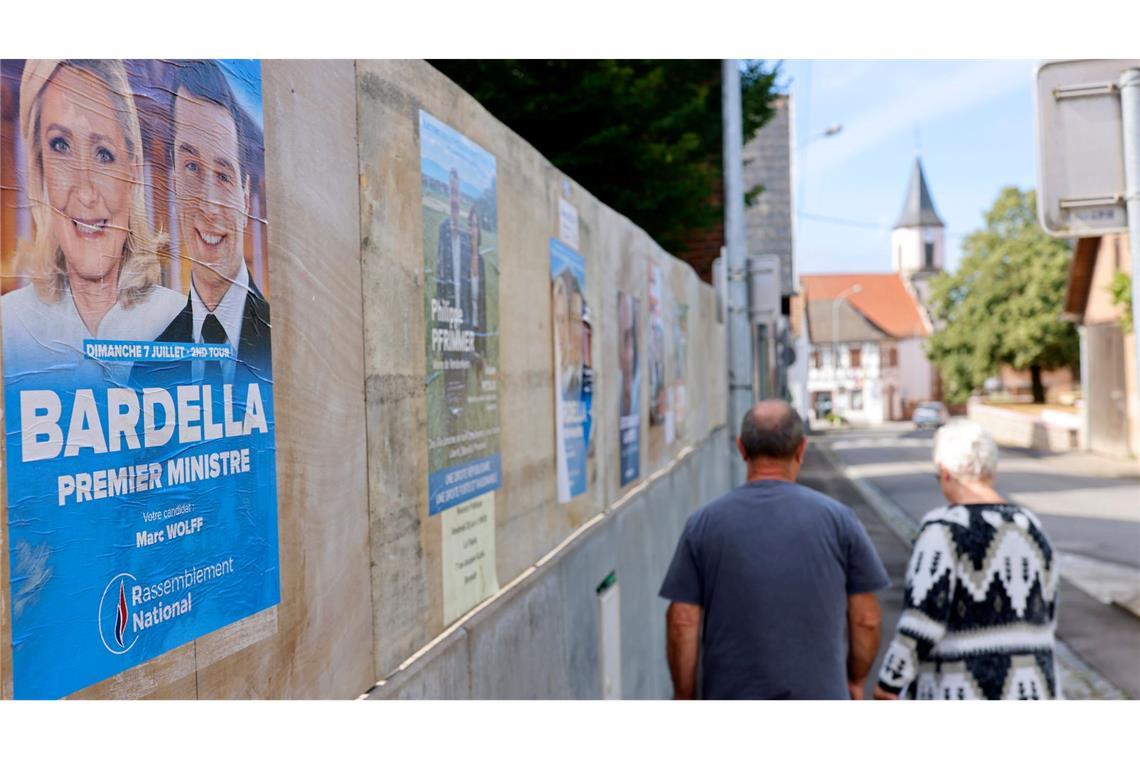 Geht nun Jordan Bardella ins Rennen um den Élysée-Palast? Bei der vorgezogenen Parlamentswahl 2024 warb das Rassemblement National mit Bardella als künftigem Premierminister. (Archivbild)