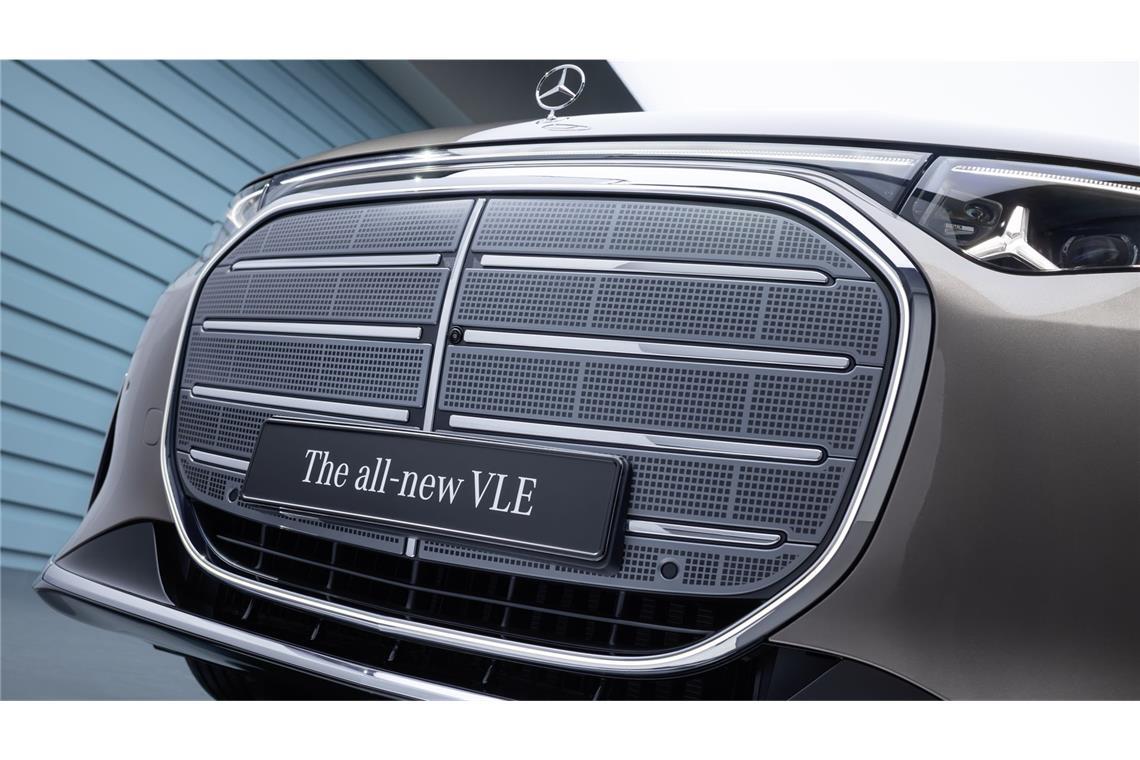 Bei dieser Ausstattung erinnert die Front mit der Wabenstruktur an die des GLC.