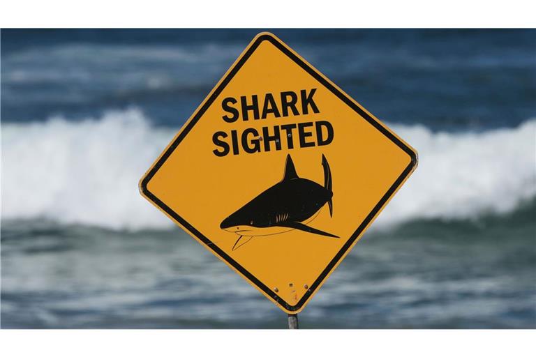 Bei einem Haiangriff vor der australischen Ostküste ist eine junge Schweizerin tödlich verletzt worden.