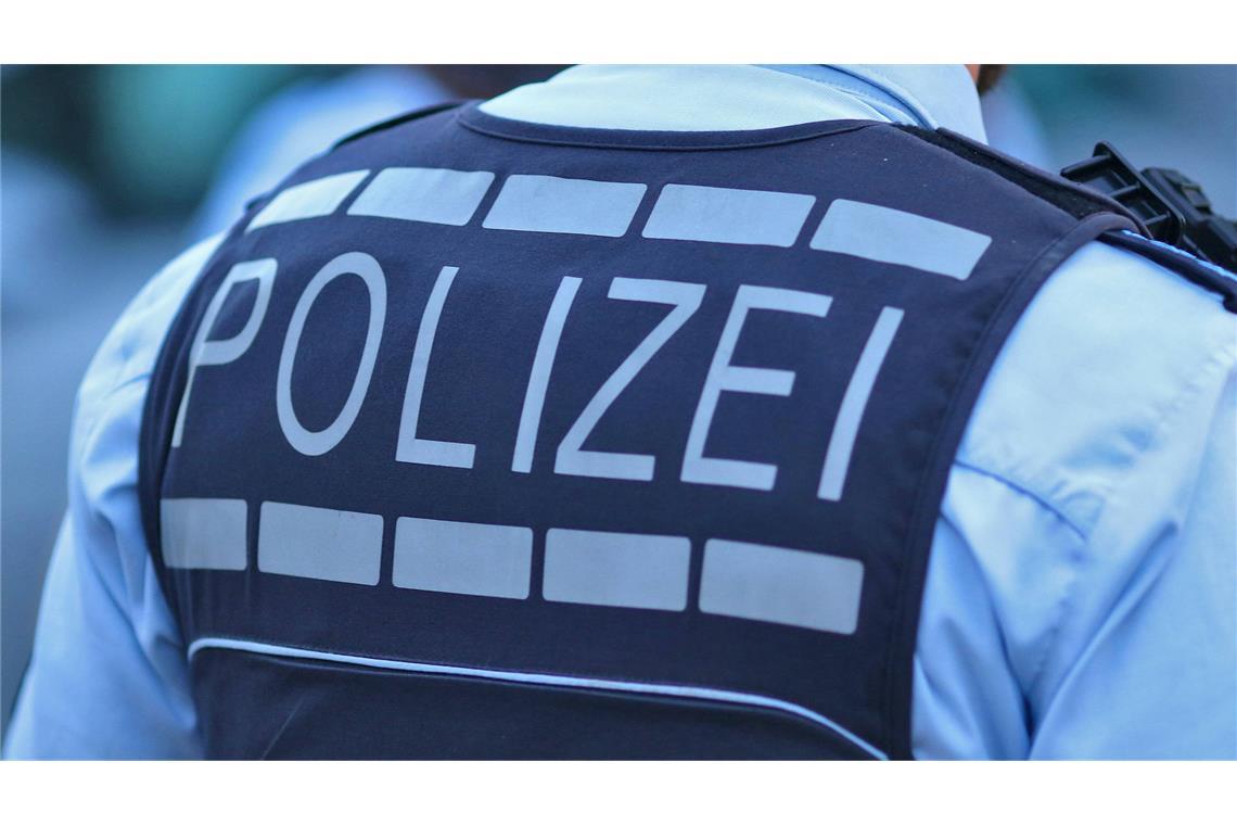 Raubüberfall in Sinsheim - Drei Verletzte durch Reizgas Bei einem Überfall auf ein Geschäft in Sinsheim (Rhein-Neckar-Kreis) sind drei Menschen leicht verletzt worden (Symbolfoto).