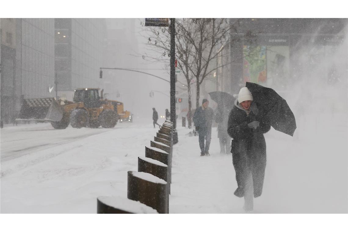 Bei extremer Kälte und starken Schneefällen waren zuletzt nach Medienberichten mindestens 85 Menschen in mehreren US-Bundesstaaten ums Leben gekommen. (Archivbild)