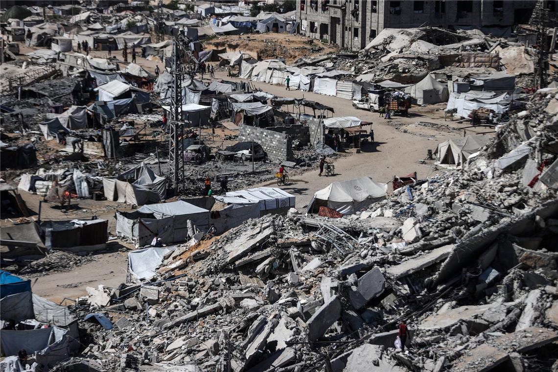 Bei israelischen Angriffen im Gazastreifen hat es palästinensischen Angaben zufolge erneut viele Tote gegeben.