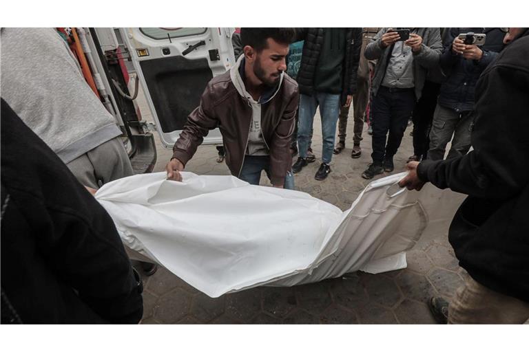 Bei israelischen Angriffen im Gazastreifen starben nach palästinensischen Angaben mindestens 41 Menschen.