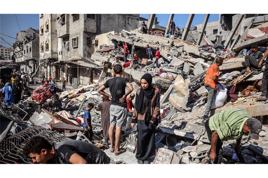 Bei israelischen Angriffen im Gazastreifen starben nach Angaben aus medizinischen Kreisen mindestens 50 Menschen.