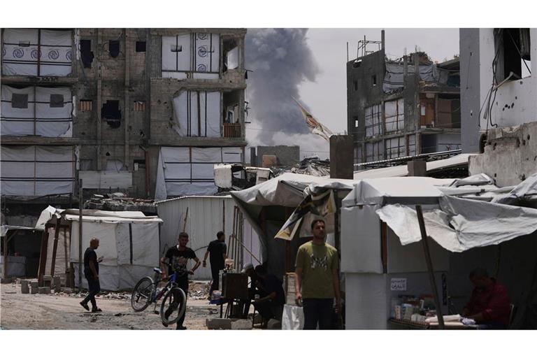Bei israelischen Angriffen, unter anderem in Dschabalija im Norden des Gazastreifens, soll es viele Tote gegeben haben.
