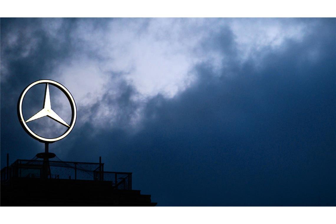 Mercedes-Betriebsrat verteidigt die Vermittlungsplattform „Job-Kompass“ Bei Mercedes-Benz stehen viele Beschäftigte vor einer ungewissen Zukunft. Der „Job-Kompass“ soll ihnen helfen, eine neue Aufgabe zu finden.