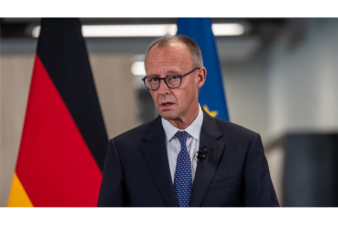 Merz: Patriot-Lieferung Frage von Tagen oder Wochen Bei seinem Besuch in Großbritannien äußerte der Kanzler sich zu den Gesprächen mit den USA über Patriot-Systeme für die Ukraine.