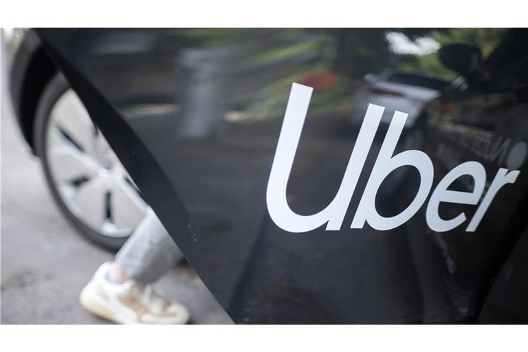 Bei Uber können Frauen künftig auswählen, dass sie nur von Frauen gefahren werden. (Symbolbild)