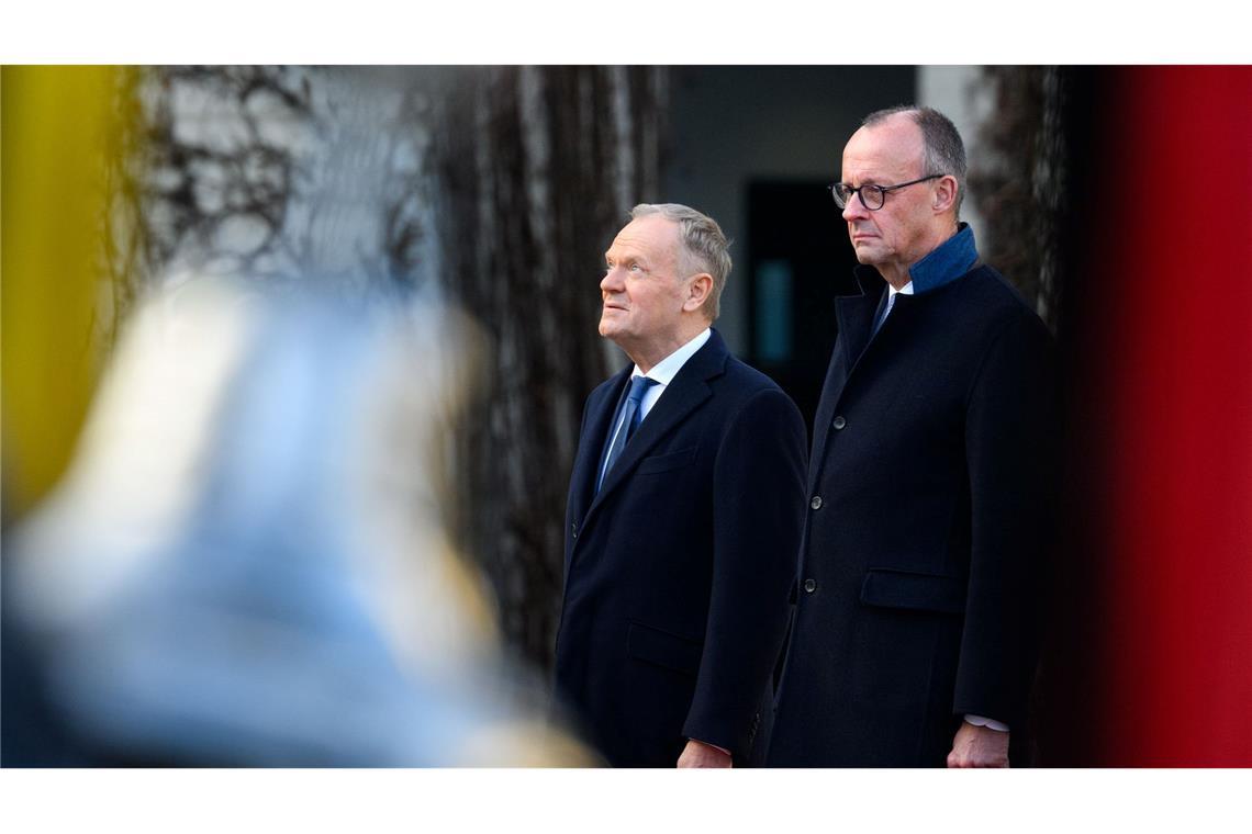 Bei Verteidigung und Ukraine einig, bei der Kriegs-Vergangenheit nicht.