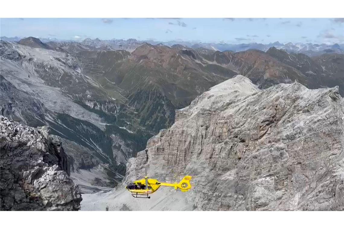 Bergwacht: Fünf Deutsche in Südtirol durch Lawine getötet Beim Abgang einer Lawine im Ortler-Gebirge in Südtirol sind mindestens drei Deutsche ums Leben gekommen. Zwei werden noch vermisst, laut Bergwacht haben sie keine Überlebenschancen mehr. (Archivbild Handout)