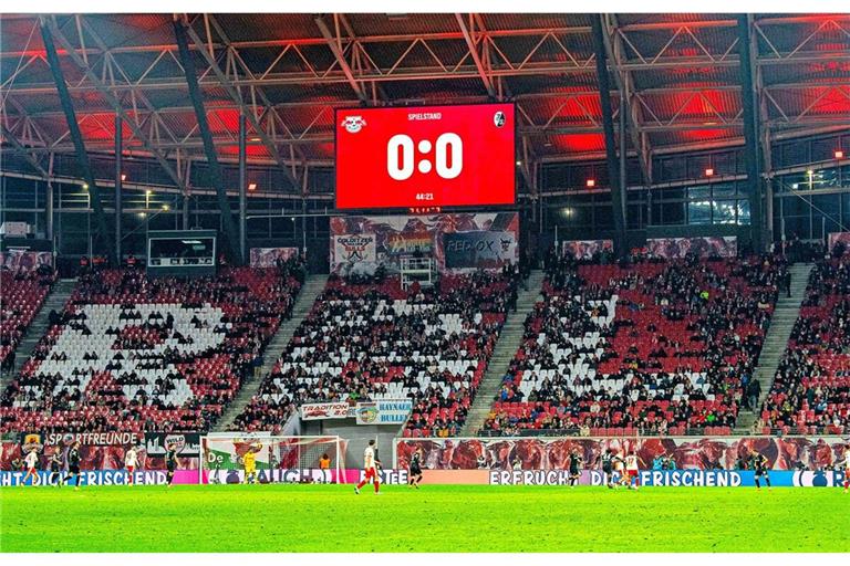 Beim Bundesligisten RB Leipzig sind Lücken im Stadion seit Jahren ein unliebsames Thema.