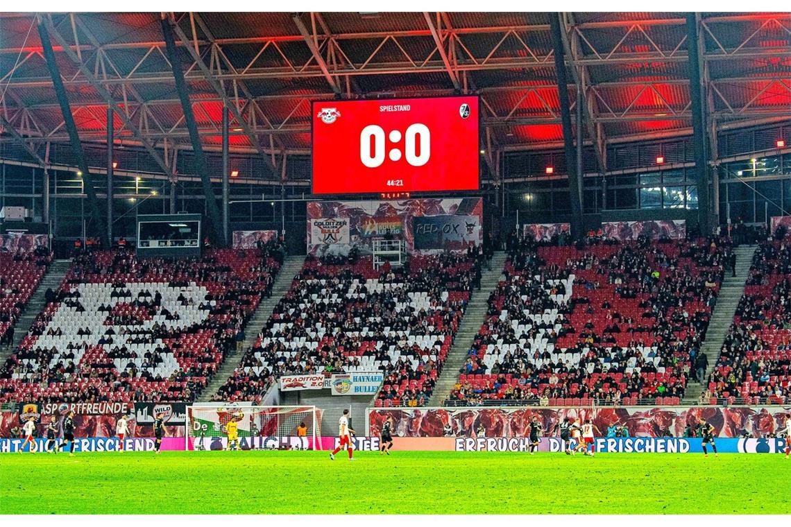 Beim Bundesligisten RB Leipzig sind Lücken im Stadion seit Jahren ein unliebsames Thema.